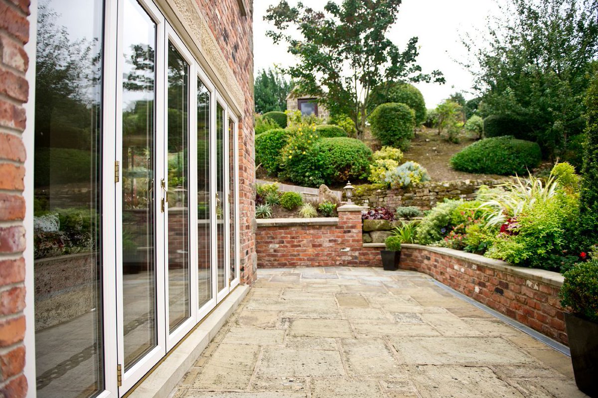 Liniarprofiles's tweet photo. Bi-folding doors really add the ‘wow’ factor to a property. 

Here are 7 reasons to choose a Liniar bi-fold: https://t.co/OOynwOjofB

#loveliniar #bifold https://t.co/c76hlH63BJ

#LoveLiniar https://t.co/yqE9w6QJqY