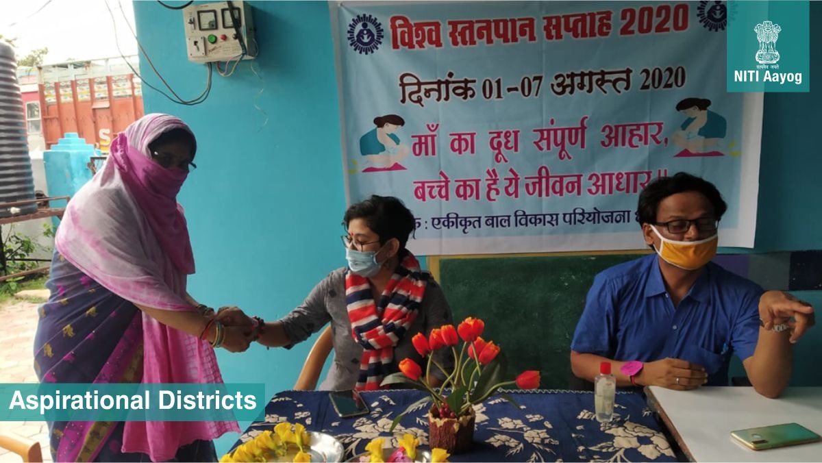During #WorldBreastfeedingWeek, #AspirationalDistrict Chhatarpur organised meaningful interactions with pregnant &amp; lactating mothers, where they discussed -

👉 Benefits of #breastfeeding for mother &amp; child 

👉 Proper diet for 🤱 mothers 

👉 Importance of colostrum feeding