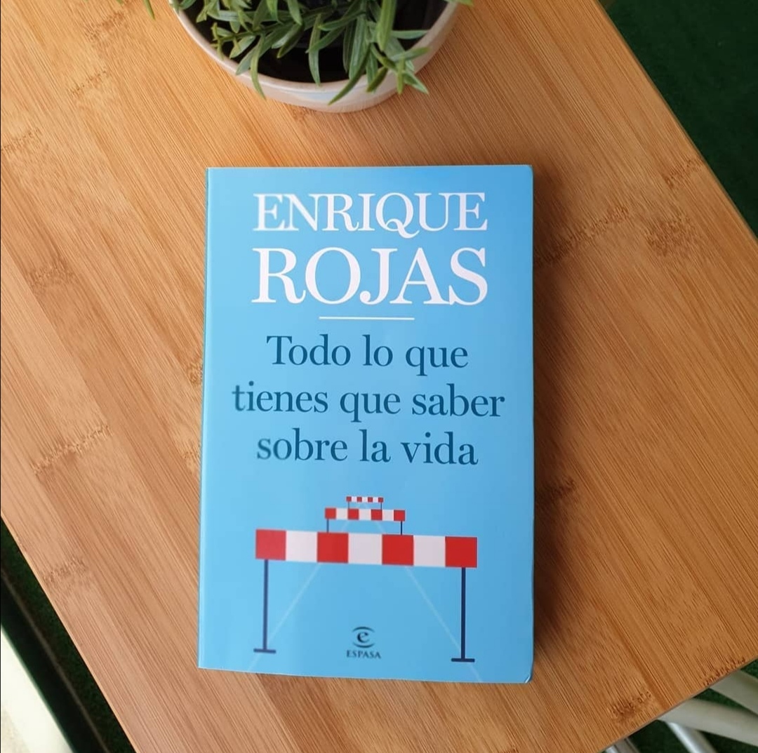 Casa del Libro LatAm (@casalibrolatam) on Twitter photo #Recomendados
Compra aquí con envío de 3-5 días 👉 bit.ly/2ETEjzU
TODO LO QUE TIENES QUE SABER SOBRE LA VIDA
Una guía para conocerte a ti mismo y definir tu propio camino hacia la felicidad...
<a href="/editorialespasa/">Editorial Espasa</a> <a href="/Planetadelibros/">PlanetadeLibros</a> <a href="/PlanetaLibrosMx/">Planeta de Libros México</a> <a href="/DR_ENRIQUEROJAS/">ENRIQUE ROJAS</a> #Recomendados
Compra aquí con envío de 3-5 días 👉 bit.ly/2ETEjzU
TODO LO QUE TIENES QUE SABER SOBRE LA VIDA
Una guía para conocerte a ti mismo y definir tu propio camino hacia la felicidad...
<a href="/editorialespasa/">Editorial Espasa</a> <a href="/Planetadelibros/">PlanetadeLibros</a> <a href="/PlanetaLibrosMx/">Planeta de Libros México</a> <a href="/DR_ENRIQUEROJAS/">ENRIQUE ROJAS</a>