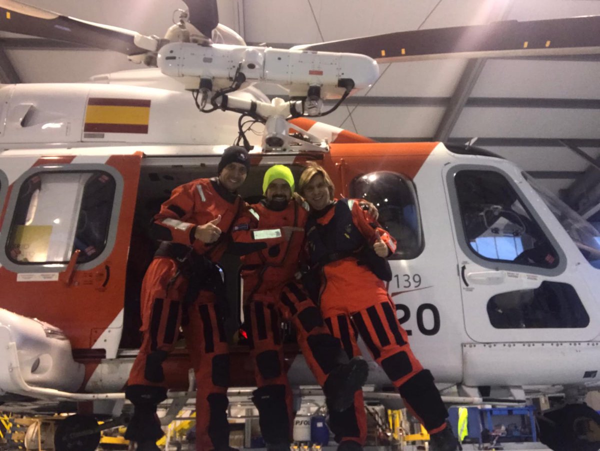 cnelbalis's tweet photo. 🚨Ahir vam realitzar un simulacre de xoc entre dues embarcacions i un simulacre de rescat al mar amb helicòpter. 🚢⚓️ Tot un èxit! Gràcies a @salvamentomaritimo i tots els col·laboradors.
#SantAndreudeLlavaneres #BeBalís #Estiu #PortBalís #VitaminaBlava #sentirelmar @vela_cat https://t.co/ZzVdqvEblS