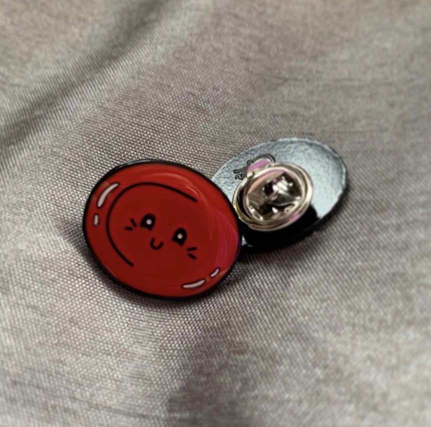 SophieMacura's tweet photo. Rodney The Red Cell has arrived! 💉🩸
I only have a limited quantity so if you’re interested please do DM me for more info😀. 
Please retweet and tell your fellow BMS/MLAs/APs/Nurses/Doctors and vampires! 🧑🏼‍🔬👩🏻‍⚕️ 🧛🏼‍♂️
I hope you love him as much as I do 🥰 https://t.co/pwNGVjTQuy
