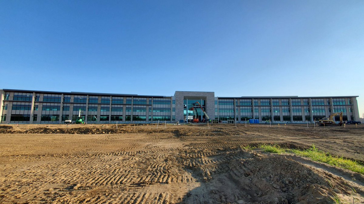 imravikumars's tweet photo. Reskilling &amp; pivoting to jobs of the future needs to happen now then ever before. We are gearing up with our US Education &amp; Training Center in Indianapolis for a hybrid world of apprenticeship &amp; online training on the other side of the crisis @Infosys @Indiana_EDC @GovHolcomb https://t.co/IeqVypoOP8