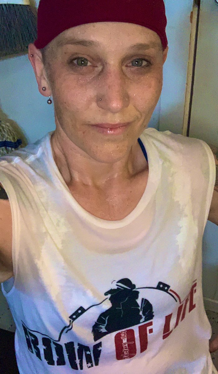Dr_PhoebeSW's tweet photo. Proud to sweat in my #rowoflife @msparasurfer tee that @angelcitysports is selling to fundraise for her family ❤️#rowharder
Thanks to @onepeloton @jsimsfit for the 60 min Hip Hop bootcamp!
https://t.co/4bzinWwKrn https://t.co/iypAxhUp5q