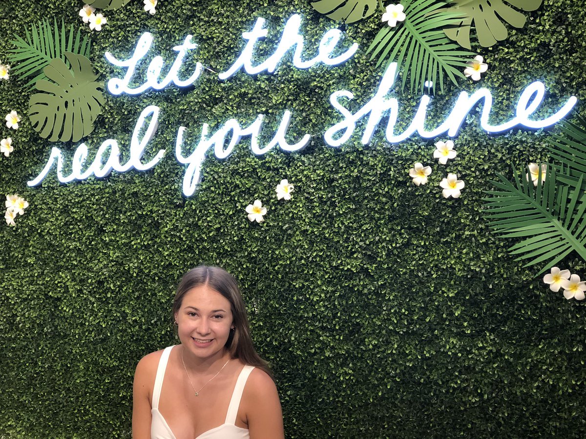 2013iateachofyr's tweet photo. 🥳 Happy 19th Birthday Kai Catherine @kaijohnson24 We are so proud of you ... facing your fears and being yourself! ✌️❤️☀️🥰 #2dayslate #GeorgiaBirthday #crazyshopper https://t.co/SN3Ae4zTyb