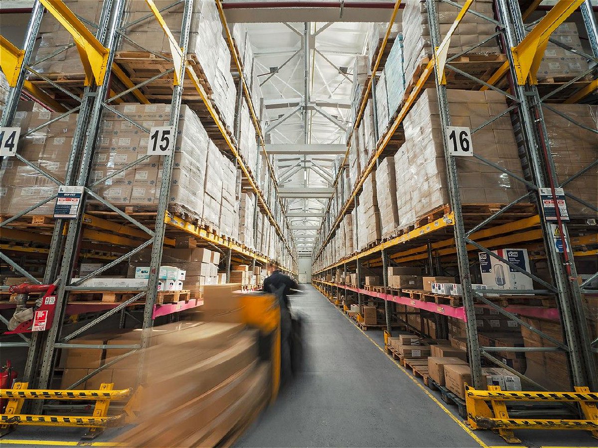 Biosphere_corp's tweet photo. Driving at the speed of light to deliver 1 mln products to households daily 
#BiosphereProductionGallery
#WeCreateValue https://t.co/JpeEBAZqma