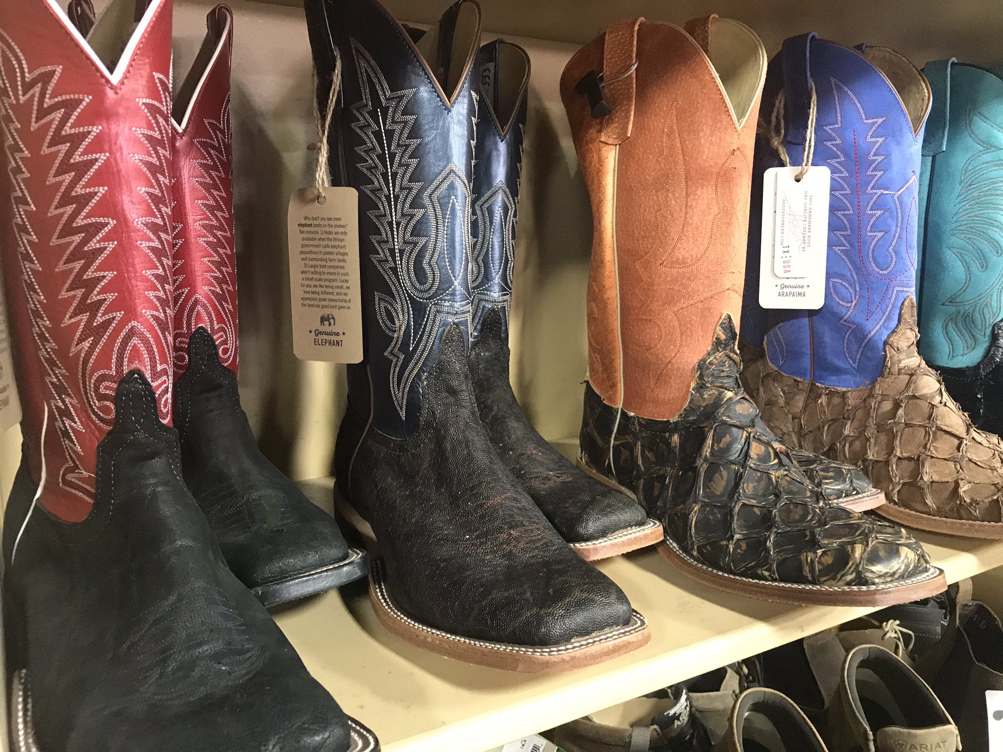 Cavender's elephant boots hot sale
