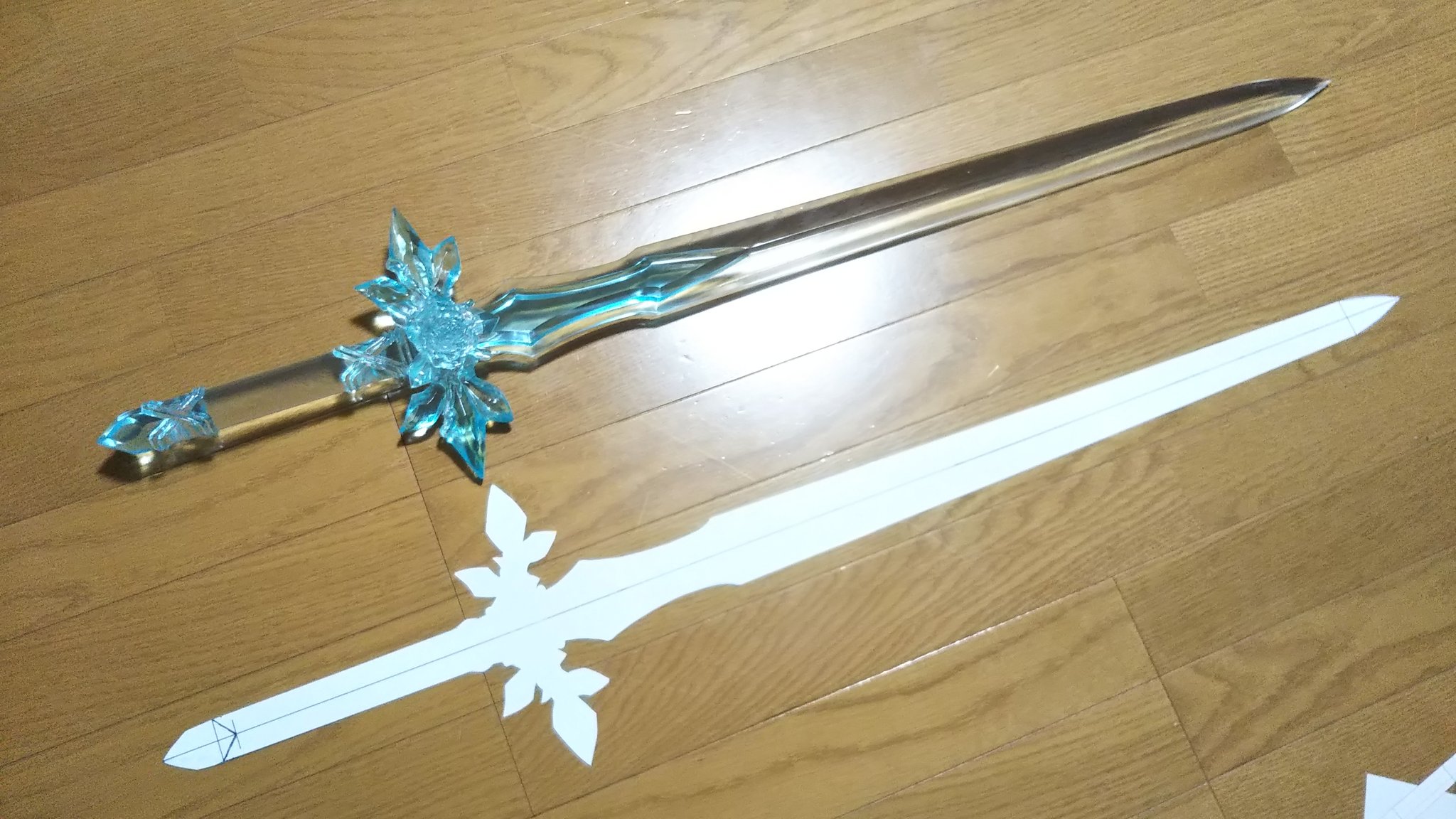 レジンで作る青薔薇の剣 Twitter