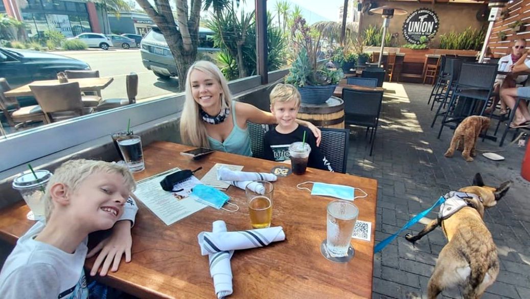 A day at Union with the fam is a day well spent! Bring your whole crew and enjoy a nice, socially distant meal with us! Monday-Friday 11am-10pm, Saturday 9am-10pm &amp; Sunday 9am-9pm🍻
📸:@gregwatson21
#DevotedToTheCraft #UnionKitchenTap