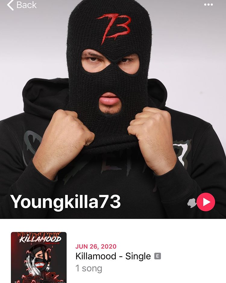 youngkilla_73's tweet photo. 😈😈 buscame en @applemusic now https://t.co/5jqusb8lFv #sie7etr3 https://t.co/QaRsNGjcOP