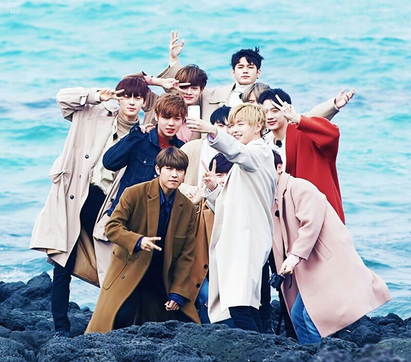 knockout0_9's tweet photo. #우리워너원_3주년에도_사랑해
수많은저별중에너와의 만남
#ThreeYearsWithWannaOne
기적은이미시작된 거야 https://t.co/HVrGIDtLlc