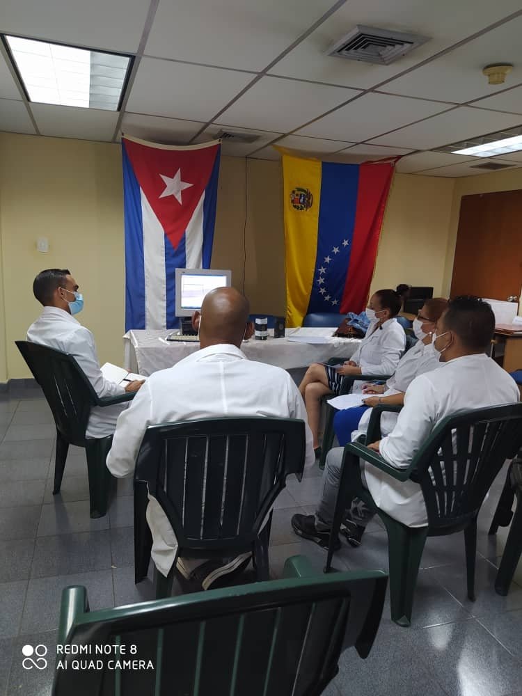 LilyWad75051099's tweet photo. Edición XXIX  del Entrenamiento en Gestión de los Procesos Básicos de la MMCV en la modalidad de EAD, en el estado Bolívar
@DiazCanelB @GarciaReinol @CamposYainer @AdanVillavicen5 @ElsoTamayo @LilyWad75051099 https://t.co/Iq5Ckkt6oa