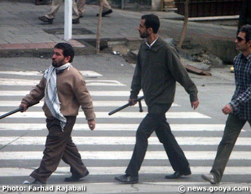 hoseinrazzagh's tweet photo. لیدرهای ستاد #ميرحسين_موسوی در حال توطئه و حمله به مردم بی دفاع!
#دروغگو_دشمن_خداست https://t.co/7xnuSq2w0g