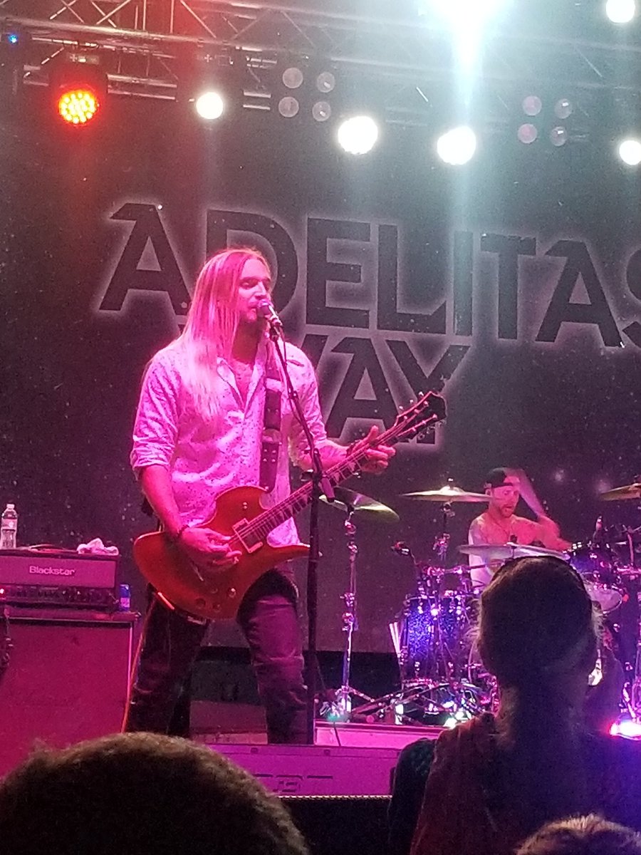heyitscassay's tweet photo. @adelitasway 🤘🥰 https://t.co/qjOHwSYLeM