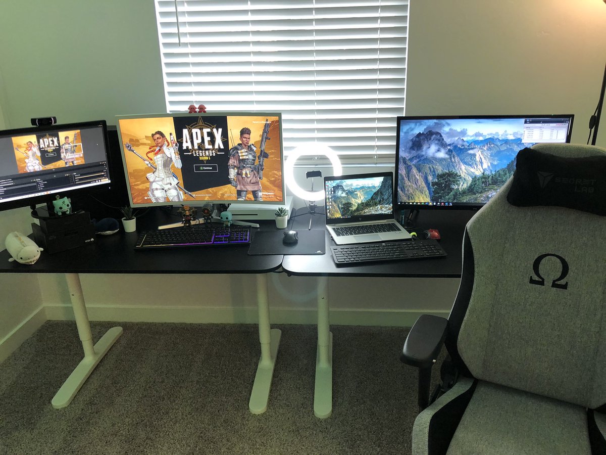 So apparently since I stream on Twitch now I have to have a Twitter🥴 Also NEW GAMING SET UP LETS GOOO😤