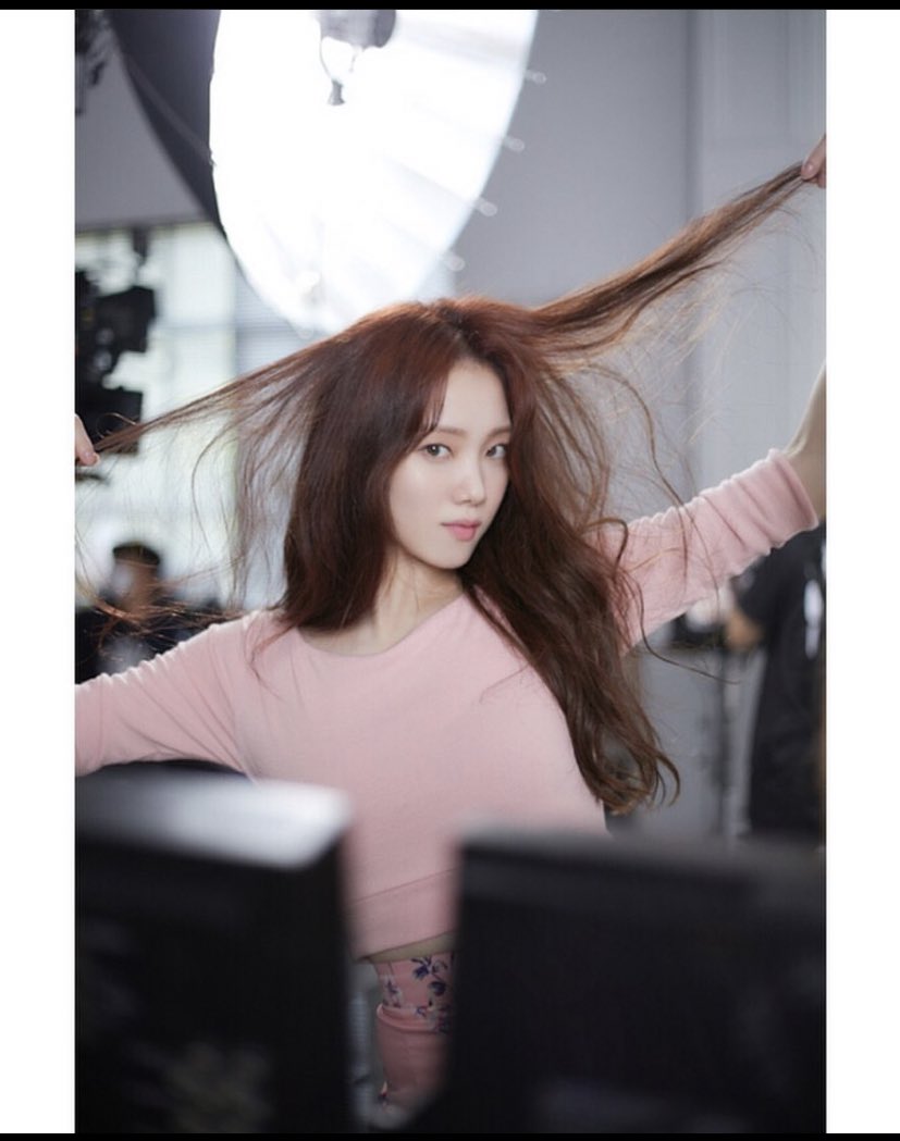 leesungkyunghk's tweet photo. @yg_stage Updated❤️
·· ··
Please follow our site on Instagram @leesungkyounghk 🎉
@heybiblee
#李聖經 #이성경 #leesungkyung #leesungkyoung #heybiblee #ygmodel https://t.co/jgaihXb1N6