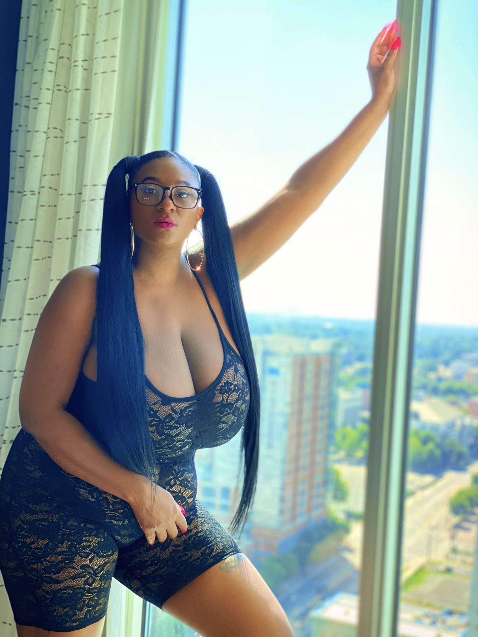 Londynn Vega on X: To all the girls that think their fat because their not  a size zero. Your the beautiful one , society is ugly💋  t.coVcanQtPZWG  X