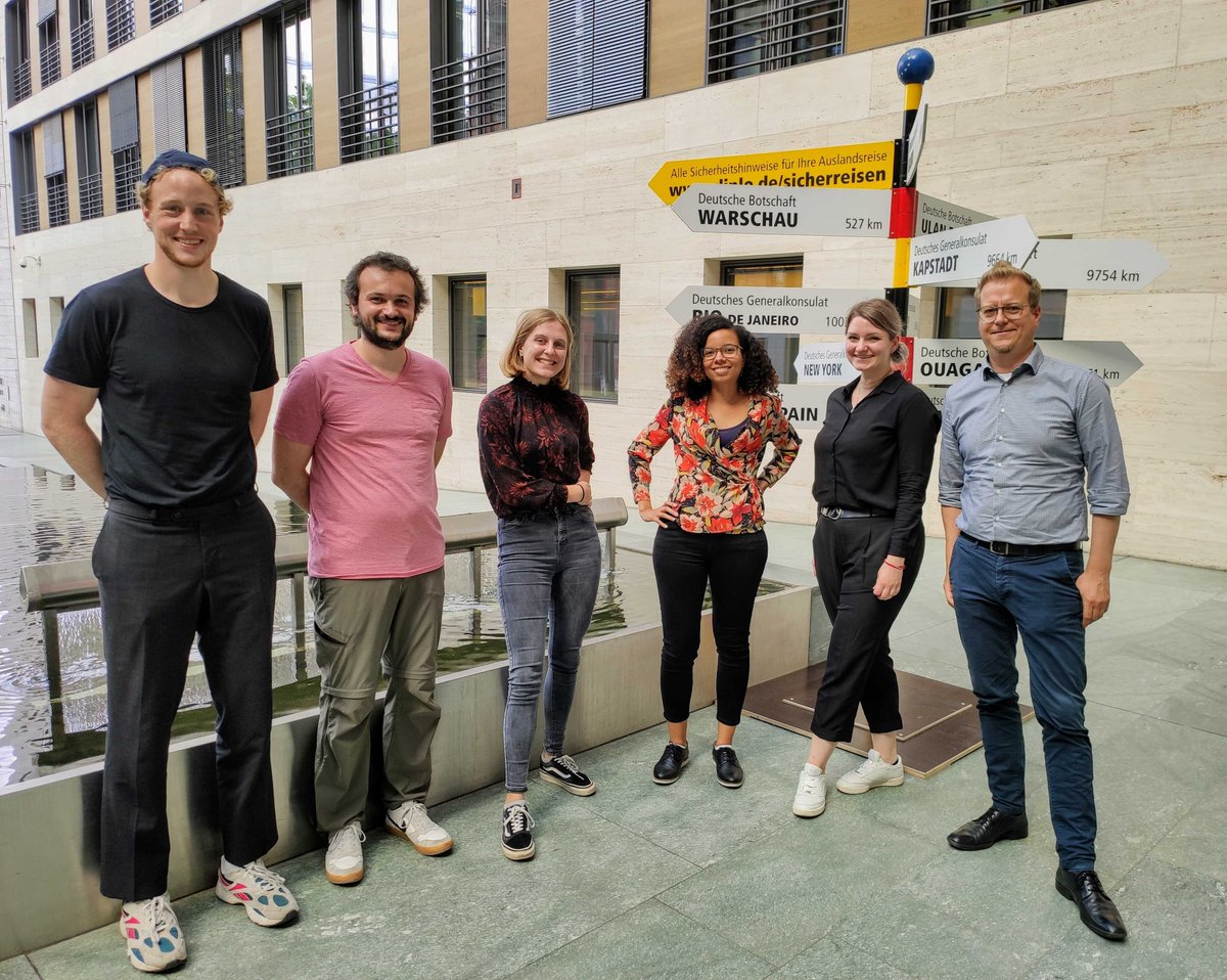 Tech4Germany (@tech4germany) on Twitter photo Gleich am Montag waren wir im <a href="/AuswaertigesAmt/">Auswärtiges Amt</a>, um dort mit unseren Digitallotsen zu sprechen und mehr über die Hintergründe des <a href="/govdata/">data</a> Projekts und ihre Vorstellung zu erfahren. So viele Ideen und Möglichkeiten! 🤩 #t4g20 #opendata Gleich am Montag waren wir im <a href="/AuswaertigesAmt/">Auswärtiges Amt</a>, um dort mit unseren Digitallotsen zu sprechen und mehr über die Hintergründe des <a href="/govdata/">data</a> Projekts und ihre Vorstellung zu erfahren. So viele Ideen und Möglichkeiten! 🤩 #t4g20 #opendata