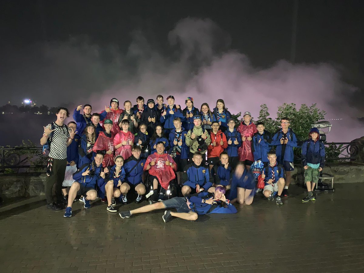 SurreyGryffins's tweet photo. Day 18.
Our first day in Canada! We visited the town of Niagara and Niagara Falls with the local scouts we were camping with. Lots of Tim Horton’s was eaten. #uk24wsj https://t.co/bORLJQzFsP