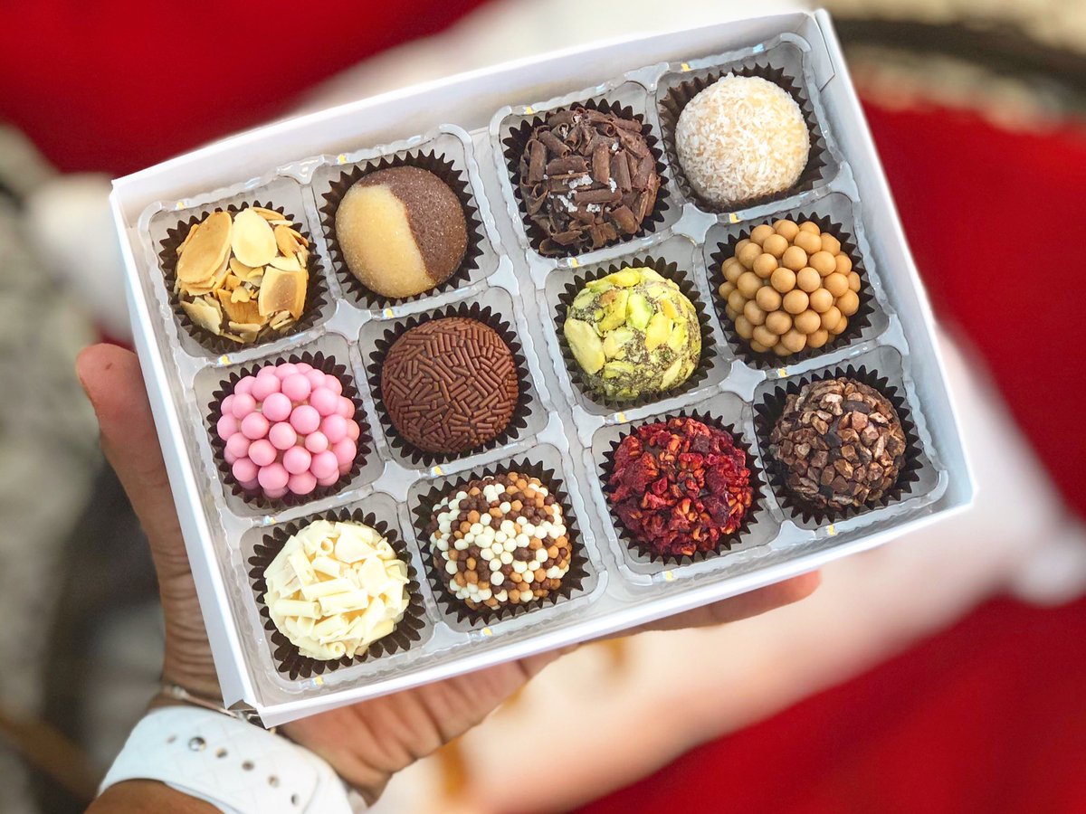 marysbrigadeiro's tweet photo. Happiness in a #MarysBrigadeiro Chocolate Box 😍🍫 #ShopOnline #ShopSmall https://t.co/92SH977BI9
