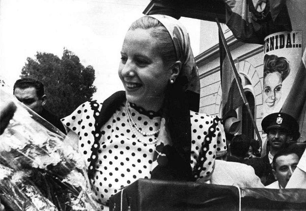 LegadoPeron's tweet photo. "Soy Peronista, por conciencia nacional, por procedencia popular, y por apasionada gratitud a mi pueblo". 
EVITA https://t.co/dUjny7ToPv