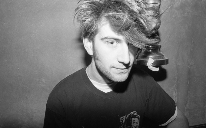 R.I.P. Vern Rumsey. The powerhouse bassist of influential Northwest band Unwound (@therealunwound, <a href="/killrockstars/">Kill Rock Stars</a>) has passed away at 47. Read about the legacy Rumsey leaves behind, revisit his many works, and tune in as we celebrate: bit.ly/3ihb7Bi

📷: <a href="/numerogroup/">numerogroup</a>