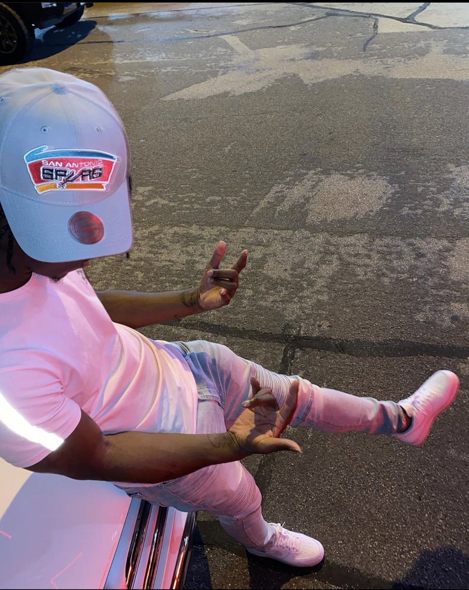 LoadyGangNic's tweet photo. All these bitches on my dicc cause Iโm blessed now, I use to have to chase hoes, Iโm the catch now ๐ #Loady https://t.co/IV5JIDz2Bh