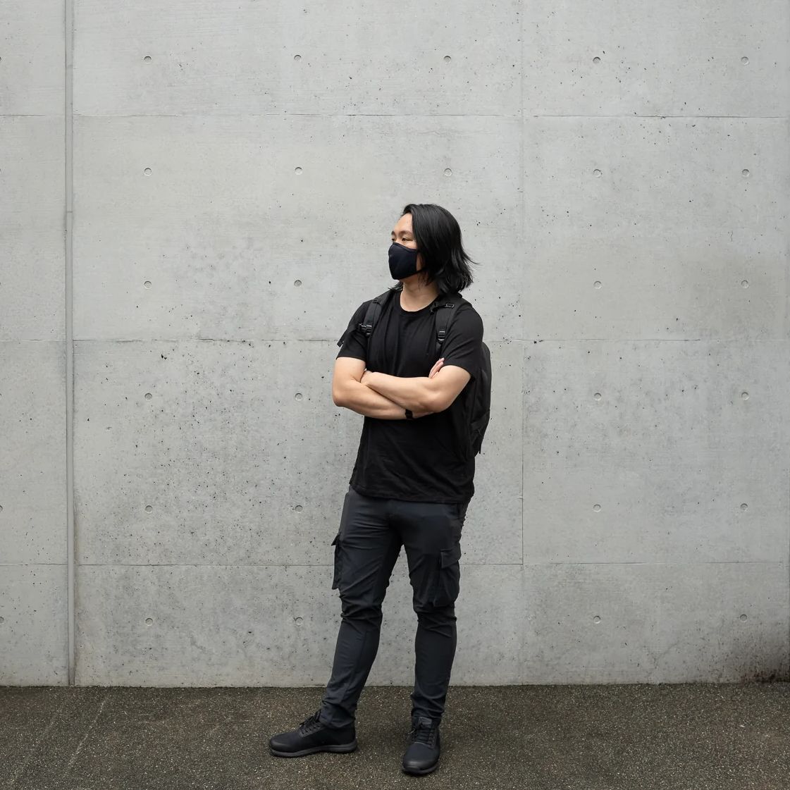 GORUCK's tweet image. Our black masks are compliant for most jobs and won't tug on your ears all day. Made of breathable and durable material that is NOT cotton and lasts wear after wear. Proudly made in the USA: ruck.ly/31jRbH6. | #GORUCK #FaceProtection #FaceMasks