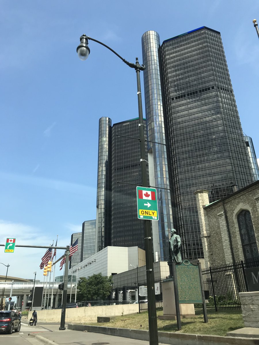 PathBalance's tweet photo. #Detroit again, then off to #Toronto. Marinersβ Church, once an Underground Railroad stop is seen before the tunnel to #Canada. Like most of the Supercharger network, no range anxiety here! #electricvehicles #driveelectric #zeroemissions #thursdaythoughts #pathbalance #Tesla https://t.co/0j0cd0nusT