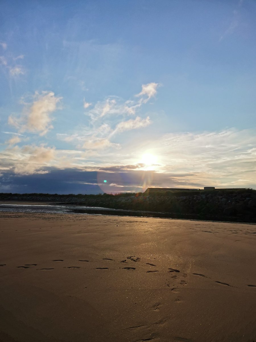 Day 143. Walked to the beach tonight. Usually you can't really hear the waves because of the wind. So it was so lush to just sit and listen to the waves! I love it!