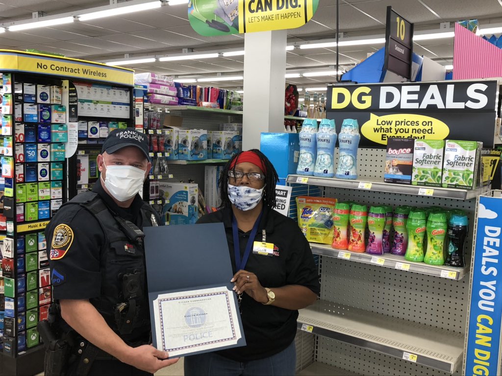 FranklinTNPD's tweet image. Let’s hear it for @DollarGeneral associate Evelyn! On Wed she intervened when a customer was having a diabetic emergency. The woman was incoherent, and Evelyn kept her from driving out of the parking lot and cared for her until help arrived. We went back today to thank her!