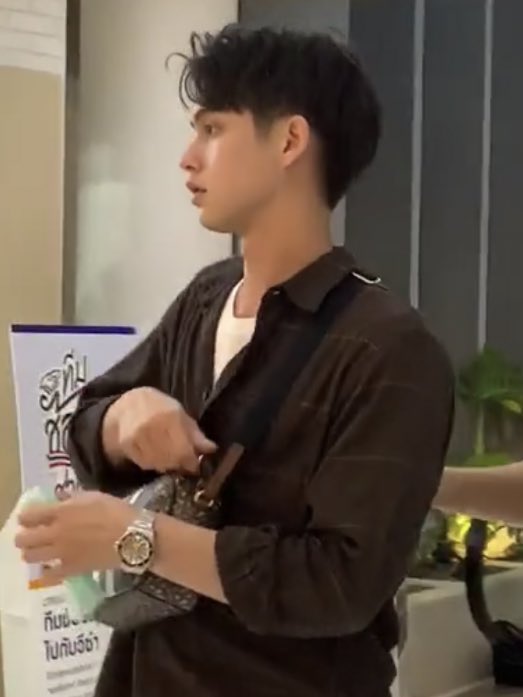 brights hair in the front HA cute