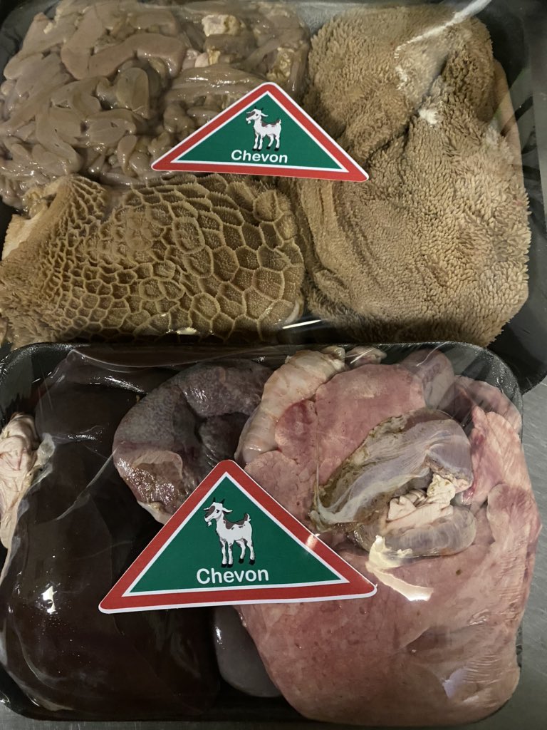 N0mathembalangz's tweet photo. Done with the Chevon orders for the day. Time to deal with beef and pork https://t.co/OzyDXOqfui