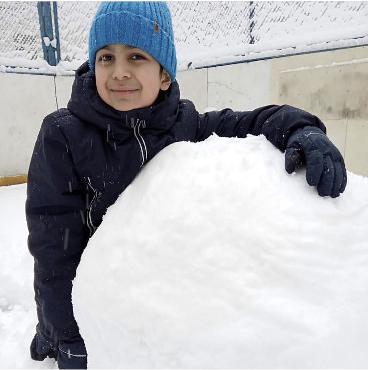 Anavatan ve diasporadan toplumumuzun desteği ile bir süredir İstanbul’da tedavi görmekte olan Damir ne yazık ki hayatını kaybetti. Acımız büyük. 
Allah rahmet eylesin mekanı cennet olsun. Acılı ailesine ve yakınlarına sabır diliyoruz.

Kafkas Dernekleri Federasyonu
