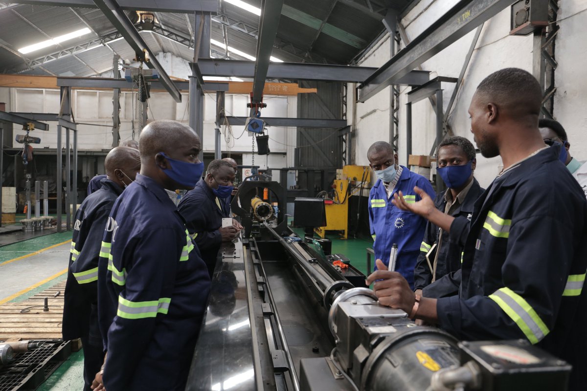 Day 2 of #ZAMITA trainers' #IndustrialTour covering essential areas on #Hydraulics Cylinder repair. This much needed exposure will highlight areas of focus when transferring the knowledge acquired to #students.

Thanks to OX Hydraulics for hosting the team.
#knowledgesharing