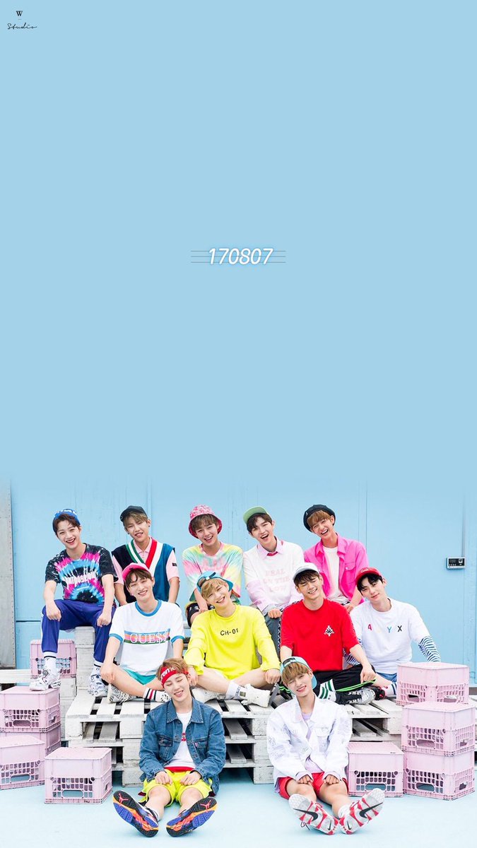 워너원작업실✨ tweet media
