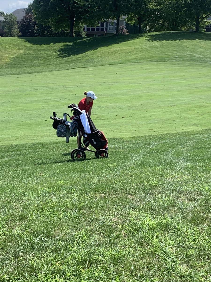 Great job today by the Girls Golf squad at the ECC Fall preview! Big things on deck from this group of Eagles!! Way to go Milford!! #RiseAbove🦅