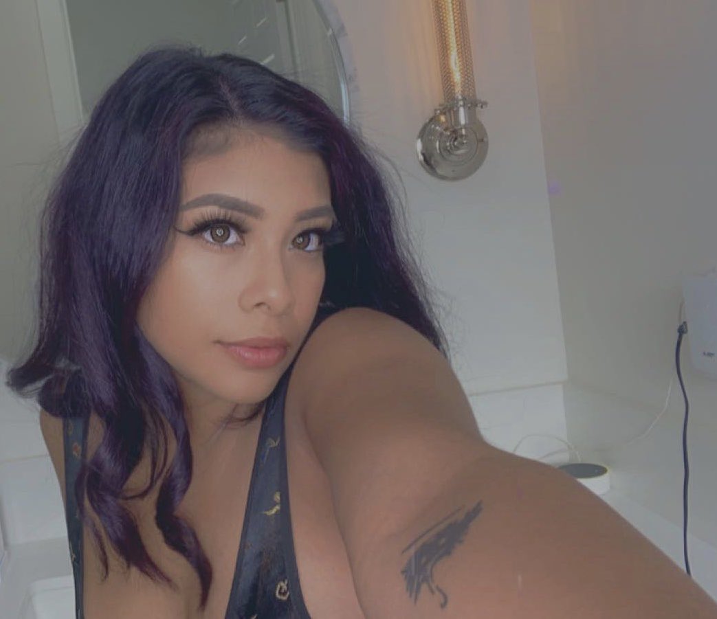 jackieecantu's tweet image. #LGBTQoftwitter