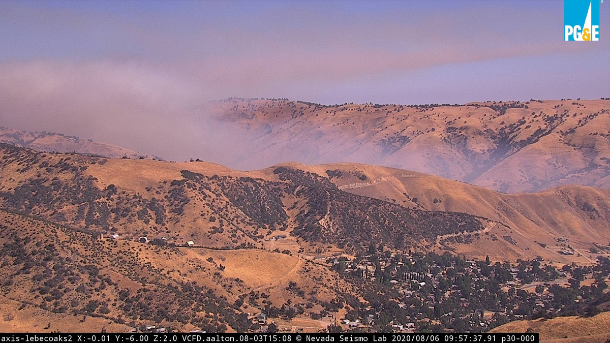 engineco16's tweet photo. #VegFire @kerncountyfire
https://t.co/lUGYhhdrhM
- Report of FireSb I5 Jso Grapevine RdSB I5 JSO Grapevine RdFort Tejon https://t.co/YPzNQxJnLl