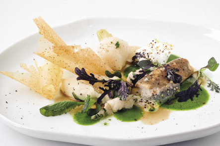 BeTheRestaurant's tweet photo. Charlie Trotter

✔️Born in 1959 – Died in 2013
✔️Had a great TV show - The Kitchen Sessions with Charlie Trotter
✔️Trained G. Achatz, H. Cantu, C. Duffy, etc.
✔️All of his cookbooks are 🔥

#FamousChefs https://t.co/0XnOj1IBGh
