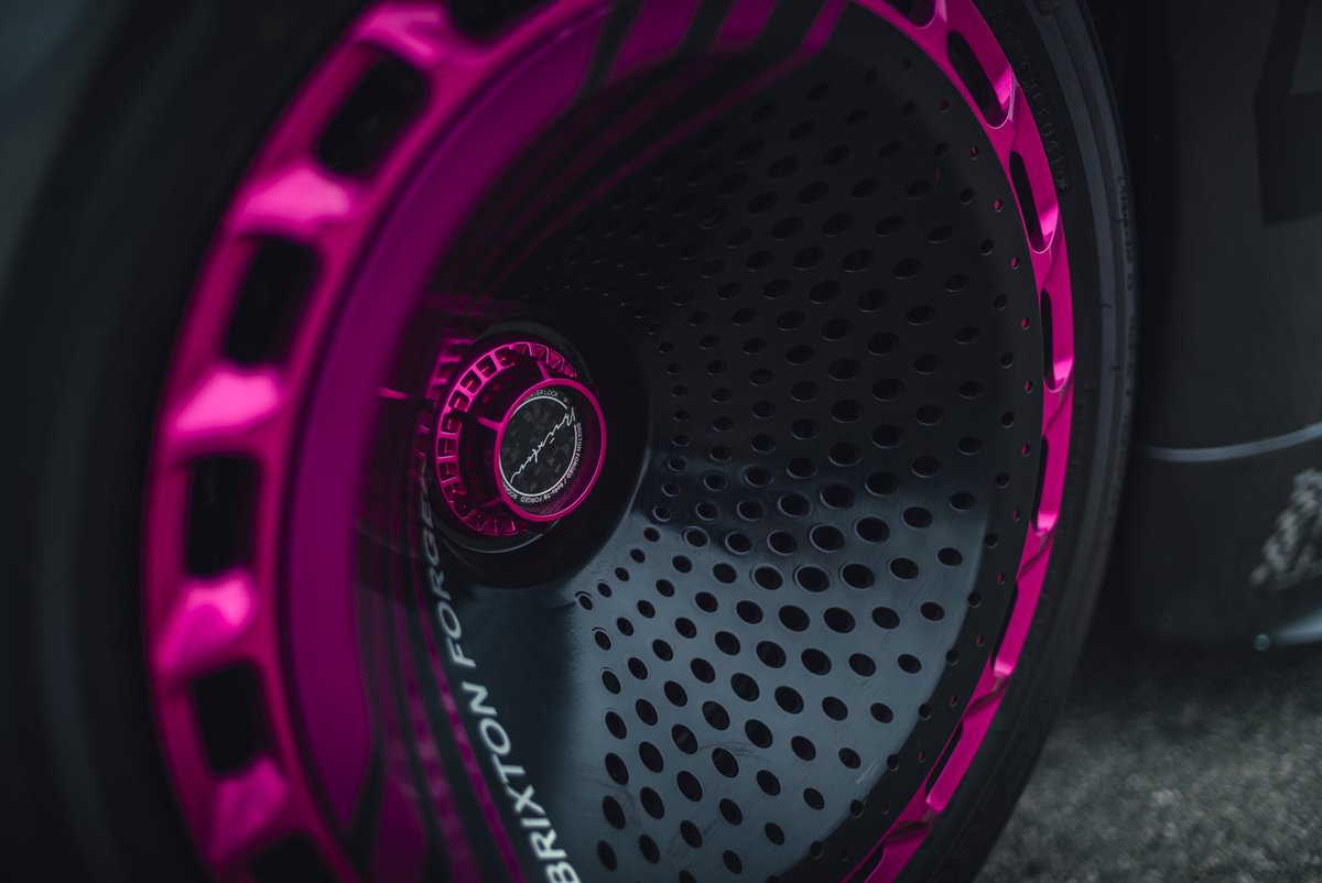 It's gloomy in Ontario this morning.... Nothing a little electricity could not solve. The #Bisimoto Porsche #K3V. #SoulElectrified