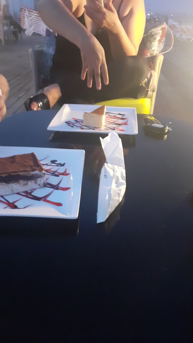 Konyaalyi sahilindeyiz bize katilmak isteyen comert tek beyleri bekleriz