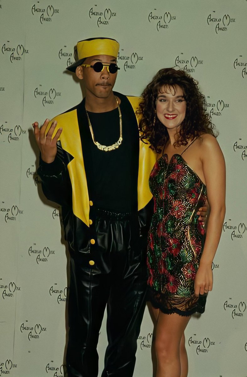 CDLooks's tweet image. 