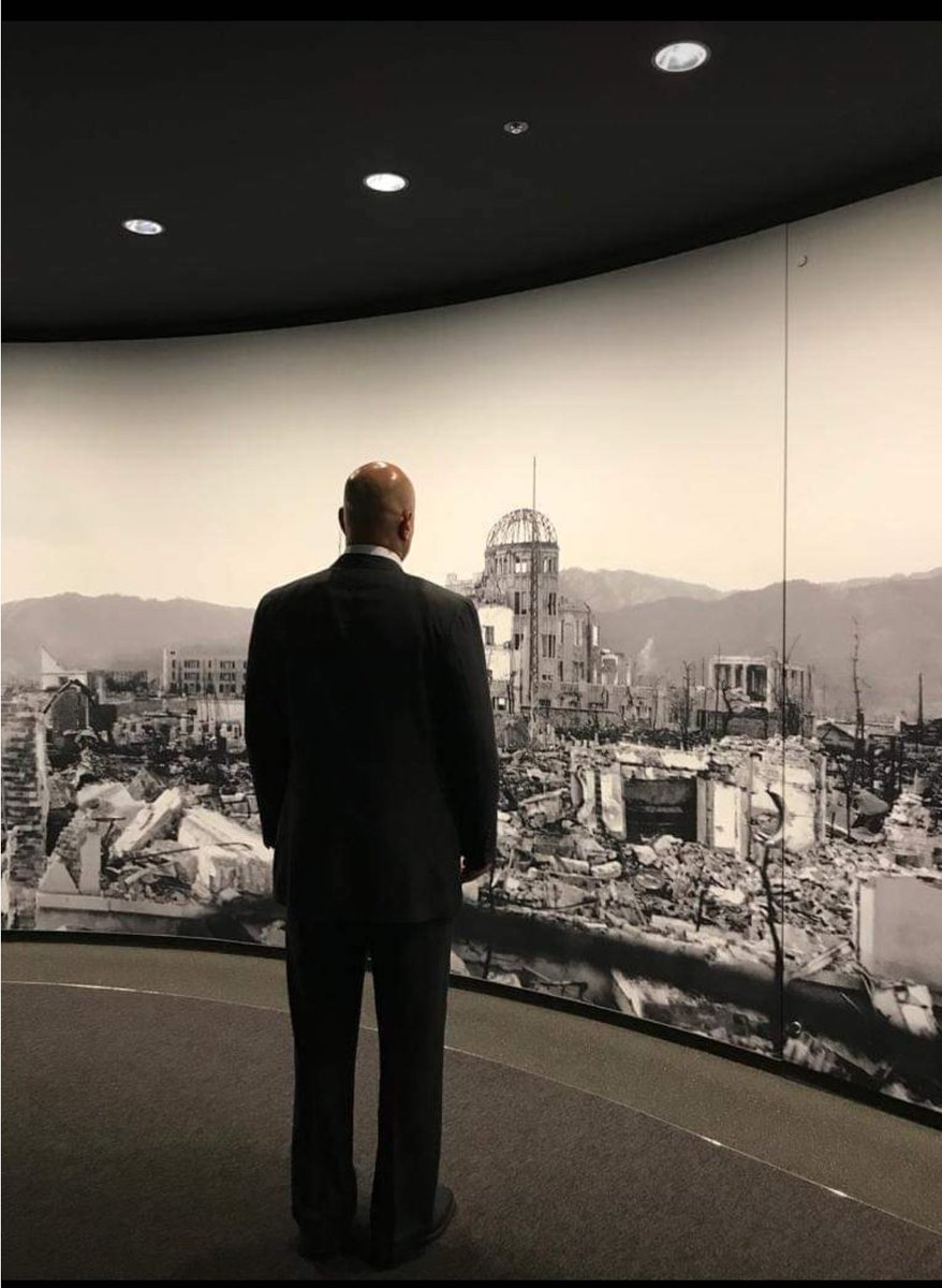 ¡Un mundo mejor es posible!
#TenemosMemoria 
#Hiroshima #Nagasaki 
#NoALaGuerra #SíALaPaz #NoMásTerrorismo #NoMásImperialismo
