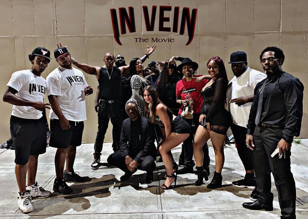 itsbelise's tweet photo. @RayLoot 
#inveinthemovie #invein #onset
On set💪🏾💫. Last night was mad real. Thank God this is a colored cast because if was the only black girl in a horror film😩😩😩😩 YA KNOW HOW THAT GO!!! I probably wouldn’t have been in this pic. I’d been DEAD! DEAD! DEAD! DEAD! ☠️😒😞 https://t.co/2DZH01PKPa