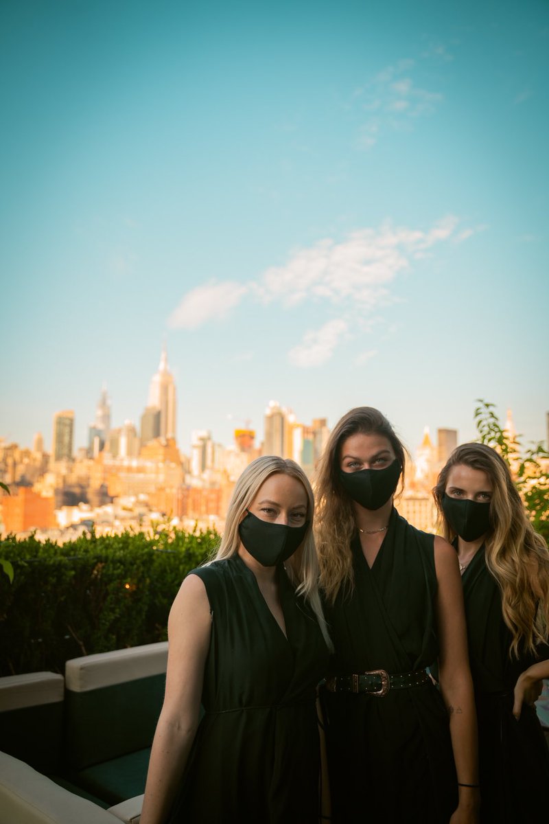 Times may be different, but this view remains the same 🤩

Come join us on the rooftop @phdrooftopny!