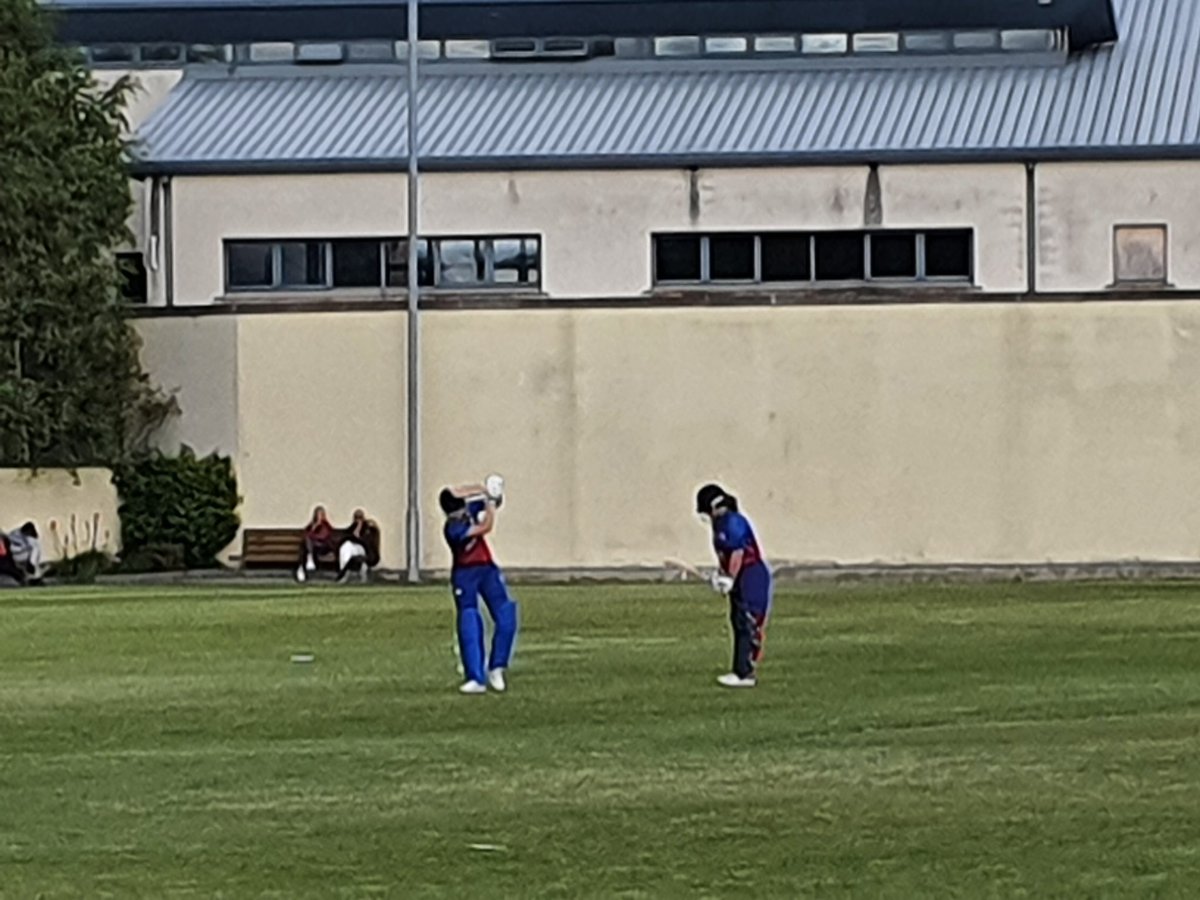 Aoife Brennan and Christina Coulter-Reilly to open the batting for Clontarf as they chase 186, Mya Naughton and Gaby Lewis to bowl for YMCA