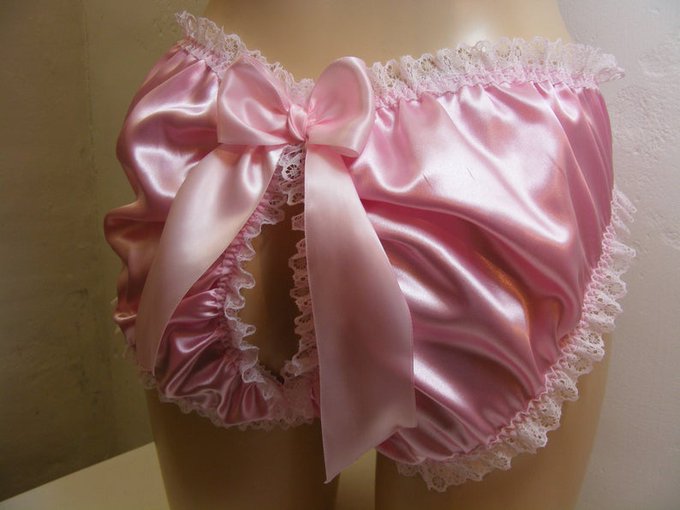 I'll need to see a #Sissy in these, STAT! https://t.co/3BpMneEAgf https://t.co/Bva0AV3Rb3<a href="/tag/sissy"class="tags">#Sissy</a>