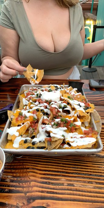 Yea that&rsquo;s right.. be jealous! https://t.co/oKXqanTNW5<a href="/tag/curves"class="tags"><span>#curves</span></a><a href="/tag/curvy"class="tags"><span>#curvy</span></a><a href="/tag/plussize"class="tags"><span>#plussize</span></a><a href="/tag/curvywoman"class="tags"><span>#curvywoman</span></a><a href="/tag/curvywo"class="tags"><span>#curvywo</span></a>