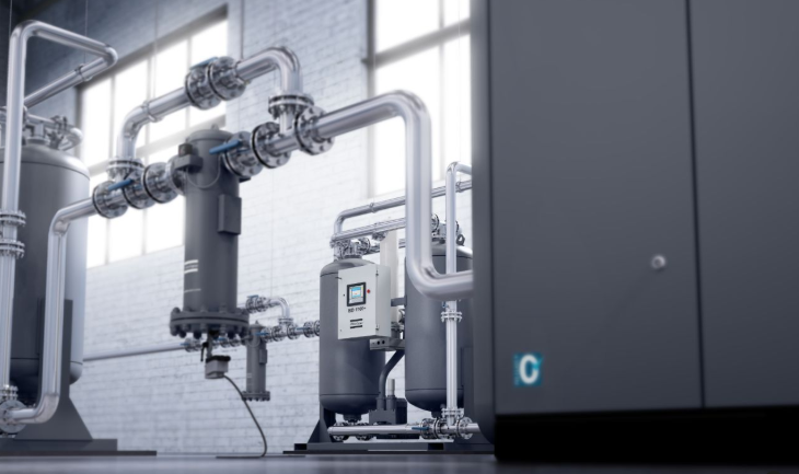 AtlasCopcoUSA's tweet photo. Desiccant dryers are essential for processes that require very high air quality or for applications requiring an ultra-low dew point. Discover how these dryers work and function, as well as the latest in desiccant dryer innovation. #TheCompressedAirBlog https://t.co/eC3KVLcvj2 https://t.co/JfZgksDadU