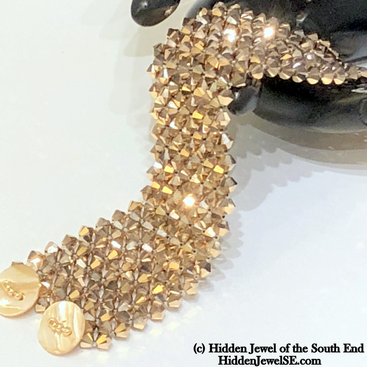 hiddenjewelse's tweet photo. It's a known fact that the more a piece glitters, the better. #hiddenjewelse #southendlocal #shopthesouthend #jewelry #jewelryartist https://t.co/jo9tKS2CtJ